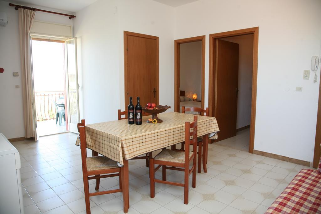 Residence Marino Balestrate Phòng bức ảnh